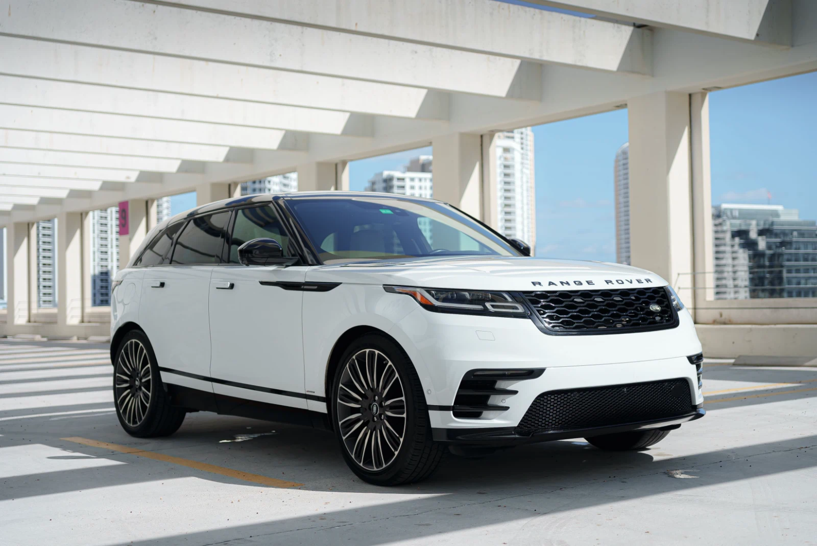 Land Rover Range Rover Velar P380 - Image 1